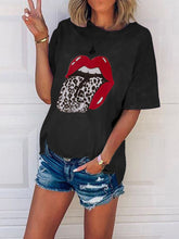 Load image into Gallery viewer, Fashion Printed Maternity Casual T-shirt
